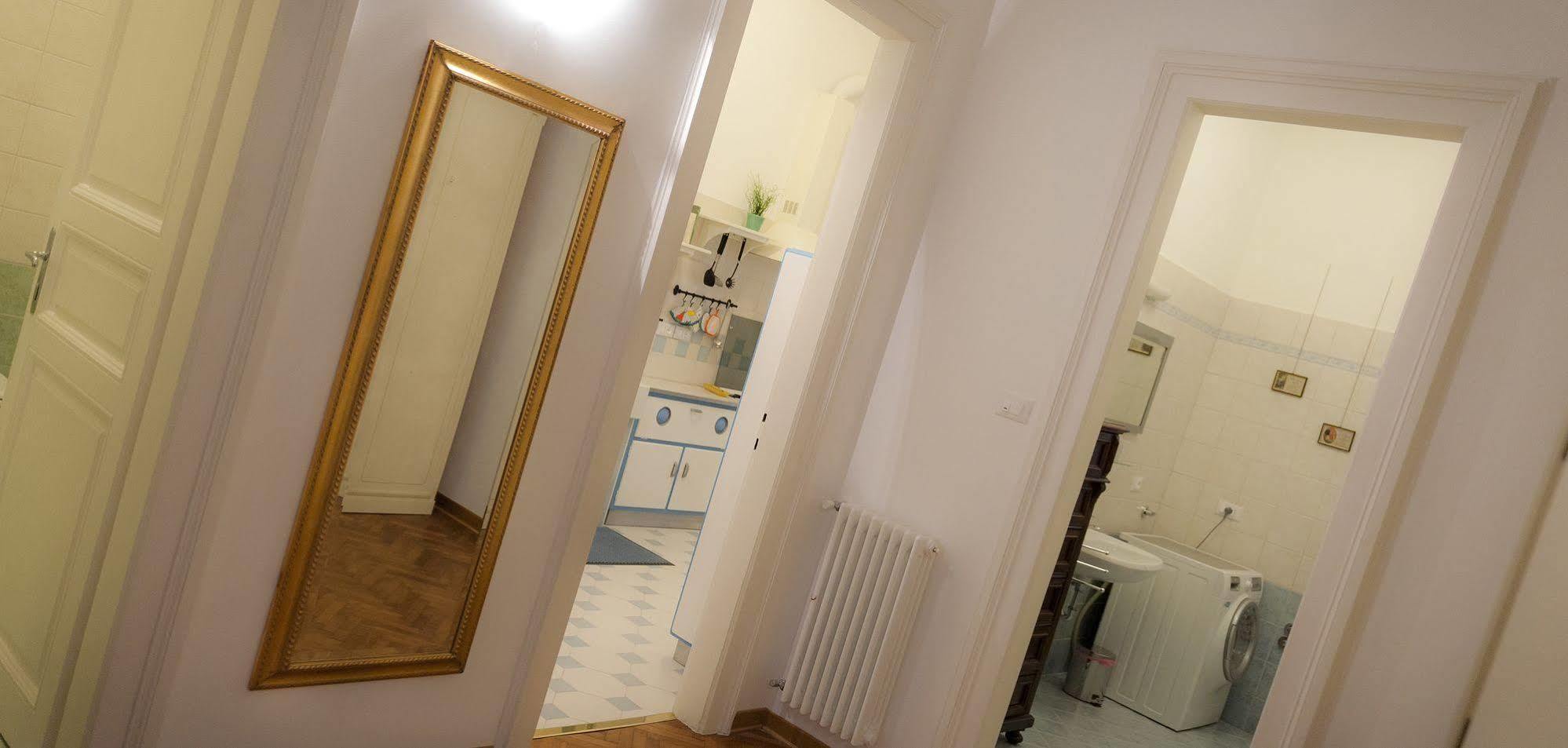 Domus Liberta - Boutique Rooms Trieste Bagian luar foto