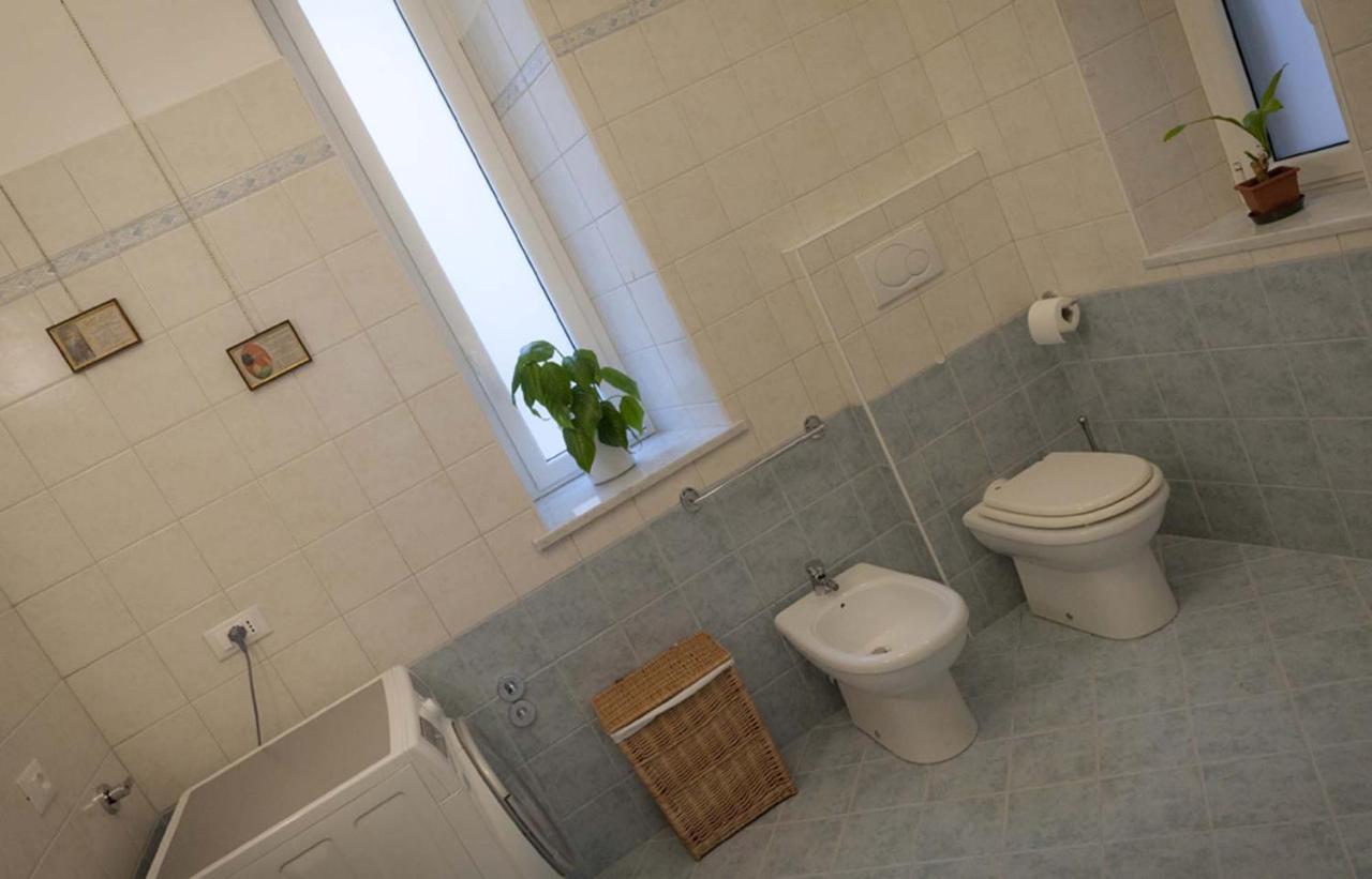 Domus Liberta - Boutique Rooms Trieste Bagian luar foto