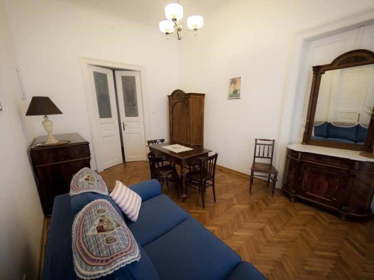 Domus Liberta - Boutique Rooms Trieste Bagian luar foto