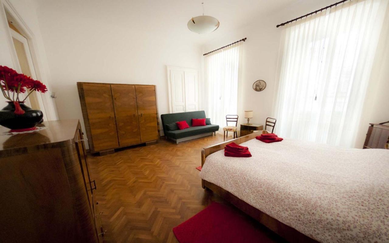 Domus Liberta - Boutique Rooms Trieste Bagian luar foto