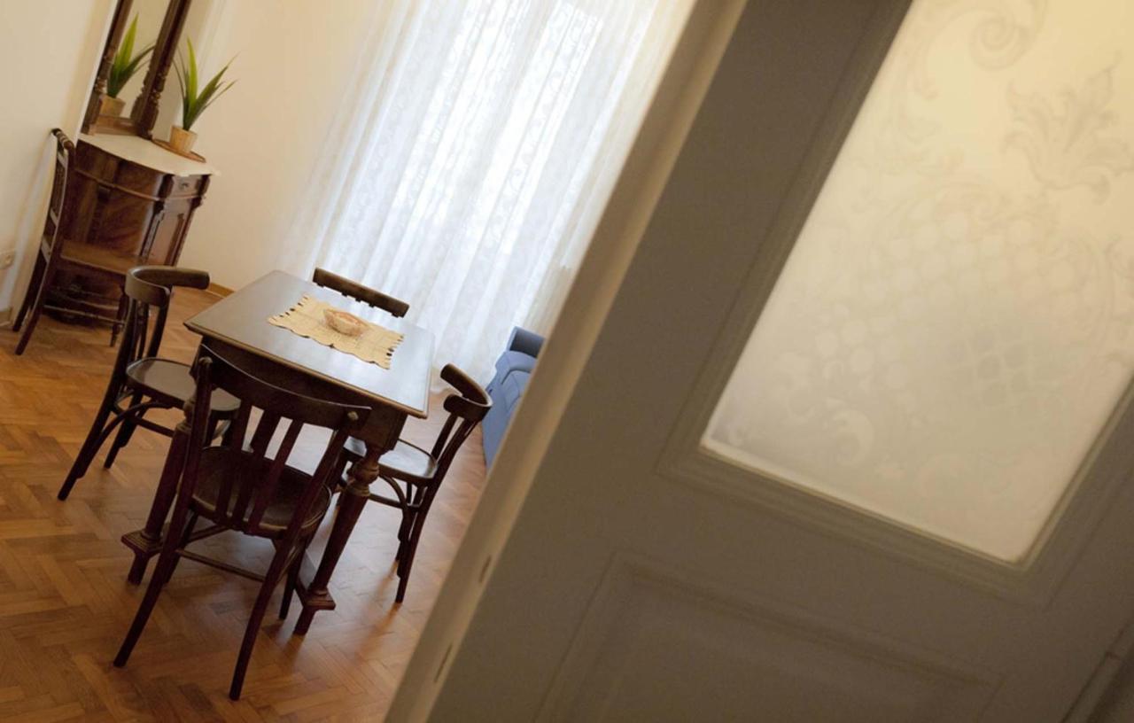 Domus Liberta - Boutique Rooms Trieste Bagian luar foto